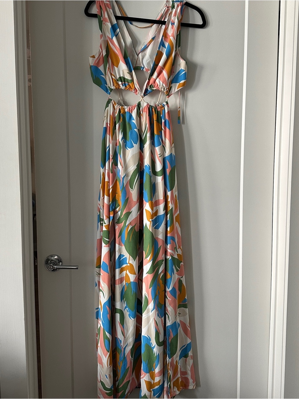 Hello Molly Multi-Color Floral Cutout Maxi Dress - Picture 4 of 6